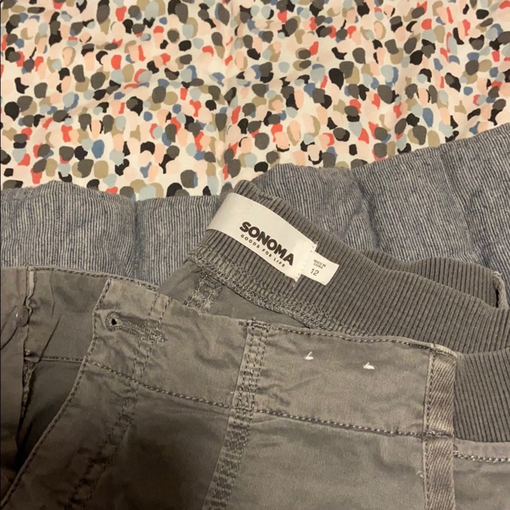 Capris - Picture 2 of 2